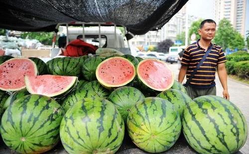 吃瓜精选,揭秘娱乐圈幕后故事，带你领略明星真实生活