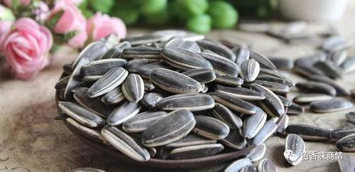 吃瓜嗑着瓜子,嗑瓜乐趣无限