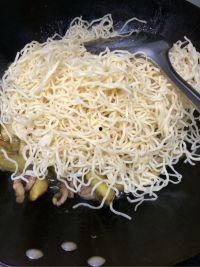 瓜哥吃炒面,舌尖上的美食之旅