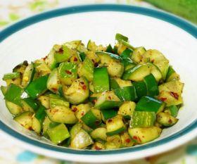 高州腌制咸瓜怎么吃,传统美味的多重食用指南