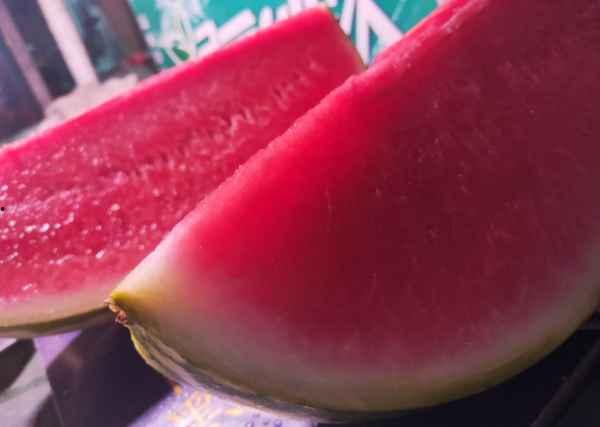 吃瓜的心情解压,轻松解压的吃瓜心情之旅