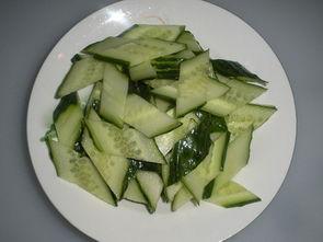西葫芦瓜咋做菜吃,家常美味新主张