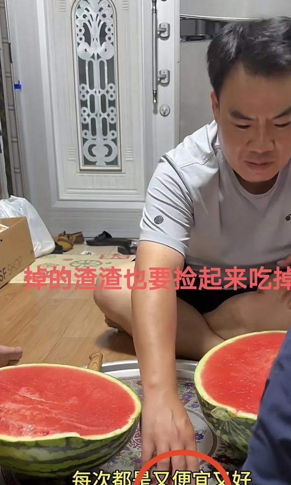 吃大席吃瓜博主,揭秘吃大席吃瓜博主的美食之旅